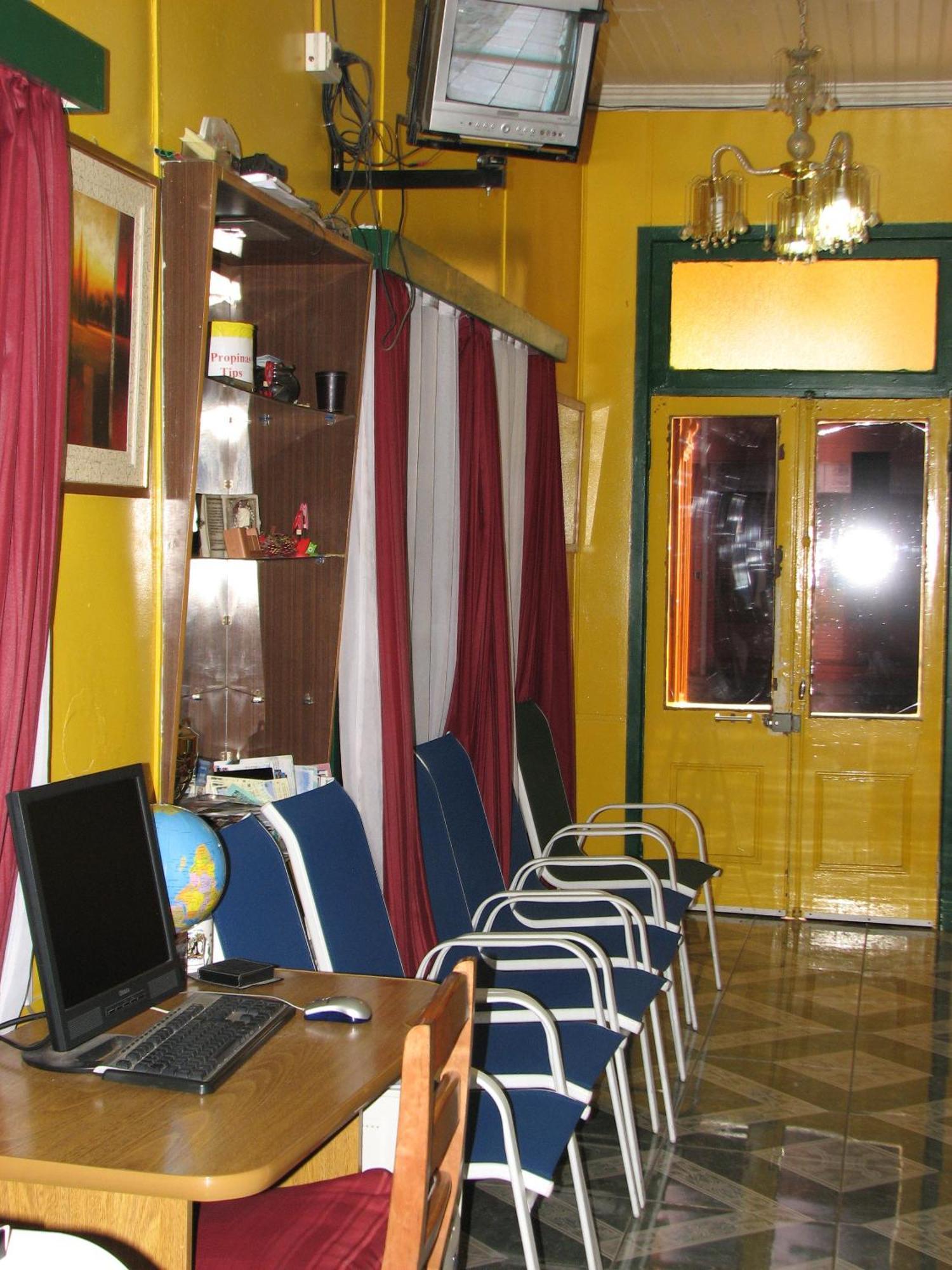 Hostal El Mirador Punta Arenas Exterior foto